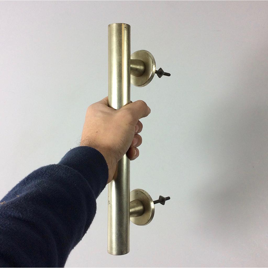 Cabinet handle in brass