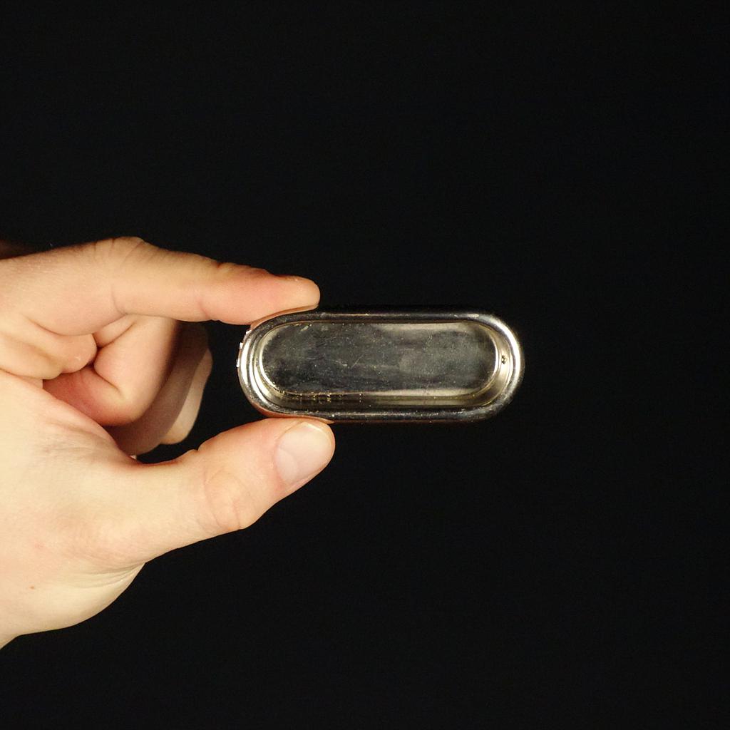 Inset cabinet handle in aluminum (6,5 x 2,5 cm)