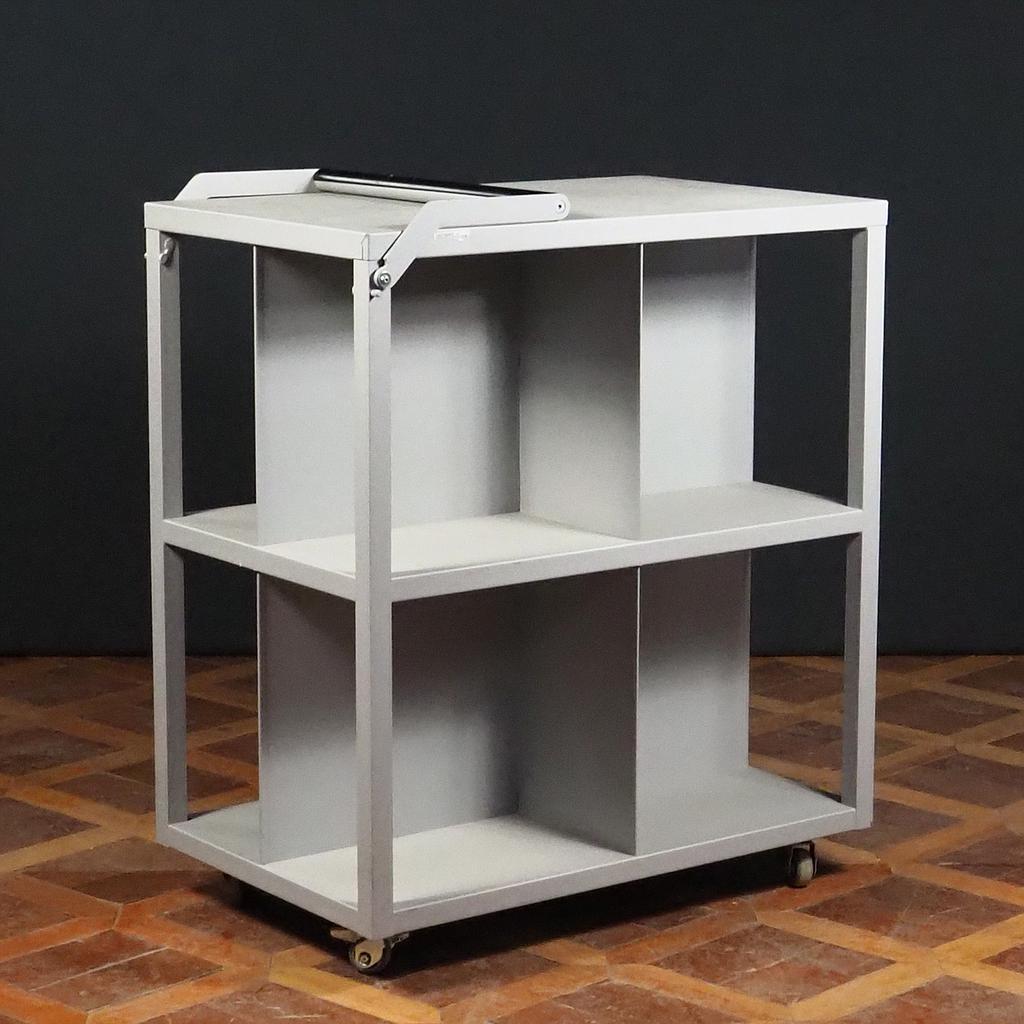 Office trolley in powder-coated steel with shelfs for file storage