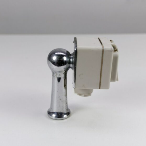 [029HAR101_001] Chromed foot for power sockets 'Lab'