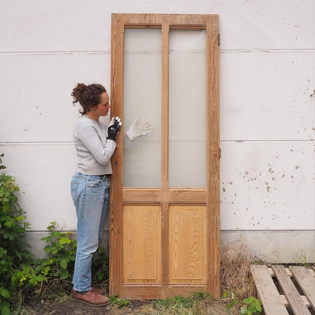 Wooden door with glass panels (W. 87,5 x H. 228 cm) - Left