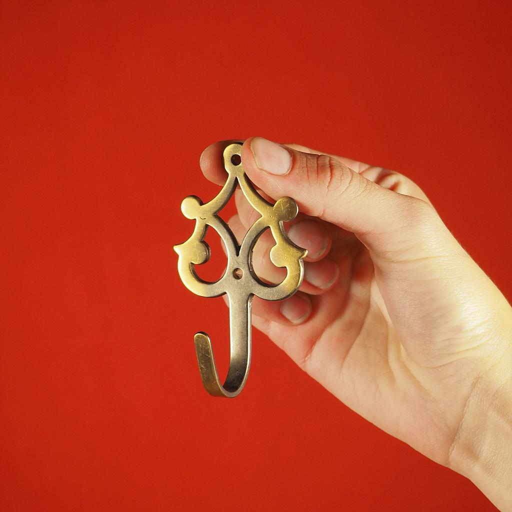 [999HAR875] Coat hook 'Amadeus' with bronze patina - Large