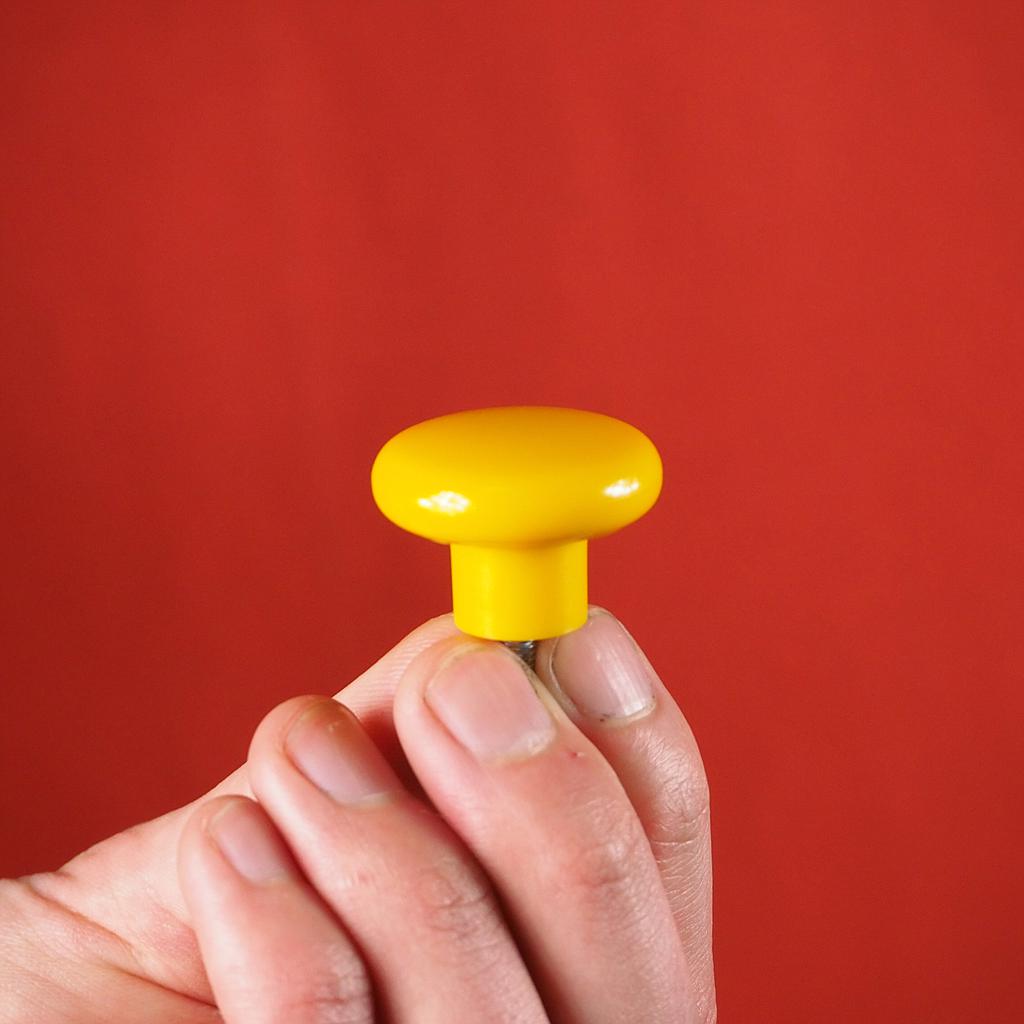 Cabinet knob in resin - Yellow - Small