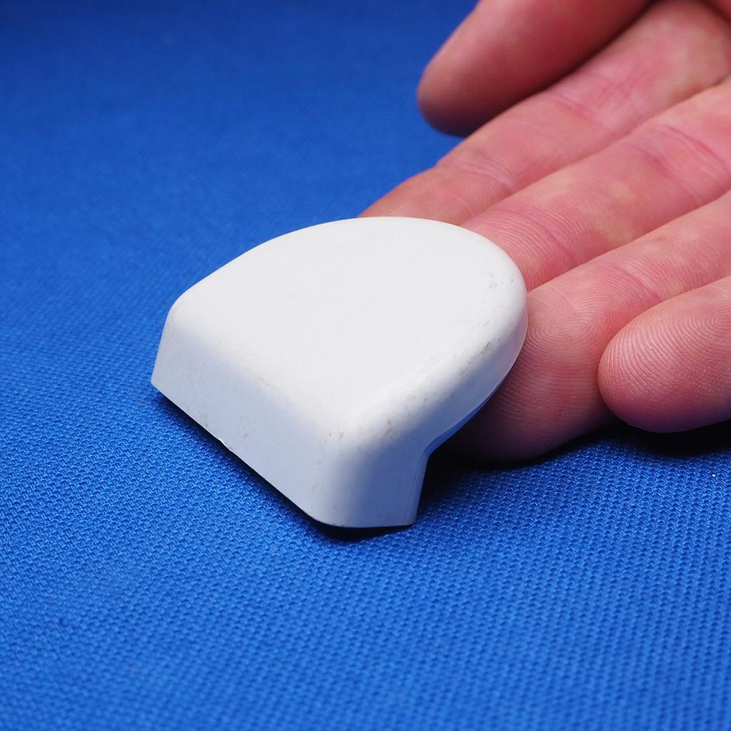 [999HAR938] Cabinet handles in plastic