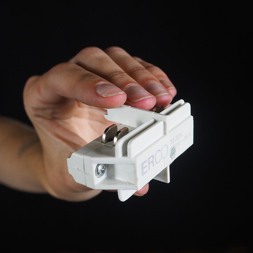 [999ELE016] Clutch for 3-phase busbar by Erco (79305)