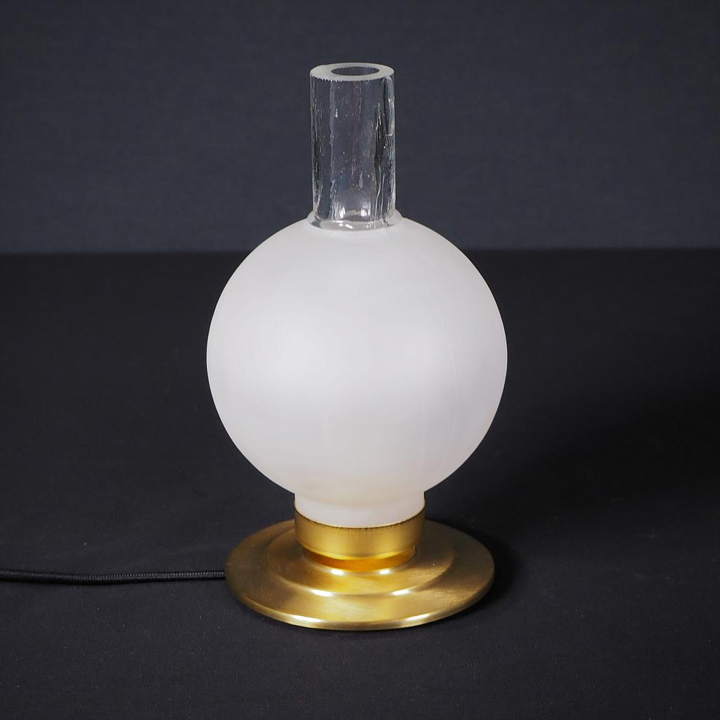 [122lig213] Night light 'Tristan' in brass and frosted glass