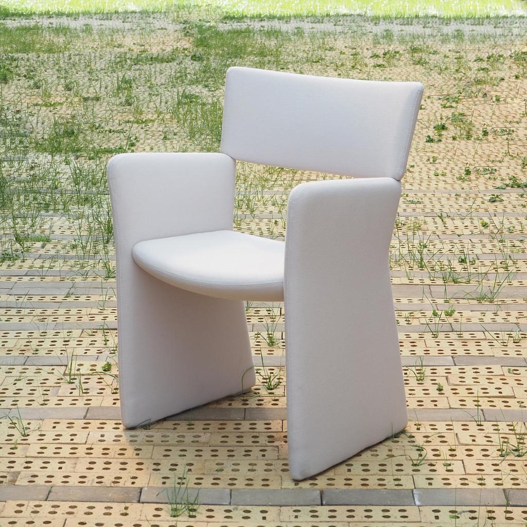 [999FUR1113] Armchair 'Crown' by Chris Martin for Massproductions