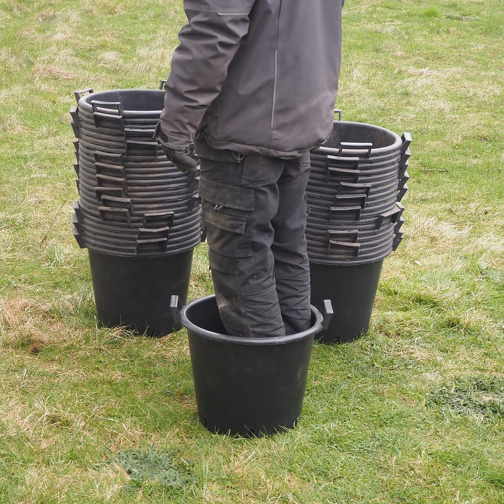 Grow pot in polyethylene by Bamaplast (30L.)