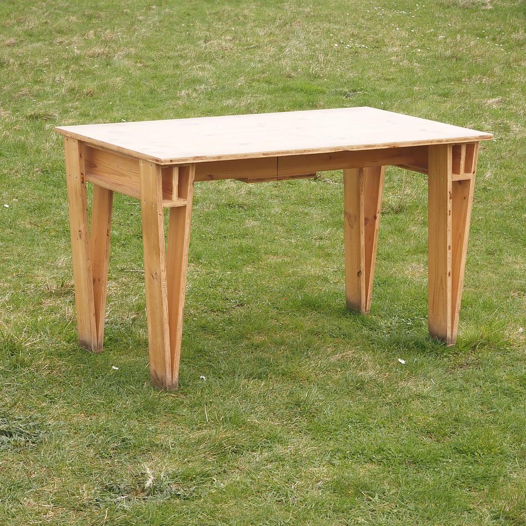 Dining table in cross laminated pine from restaurant Les Filles (125 x 70 cm)