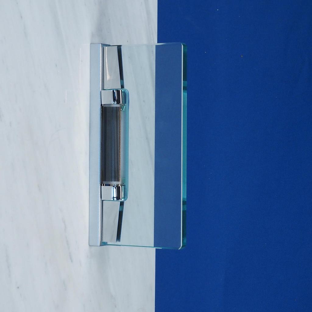 Wall light in tempered glass by Cierre Lampadari (25 cm)