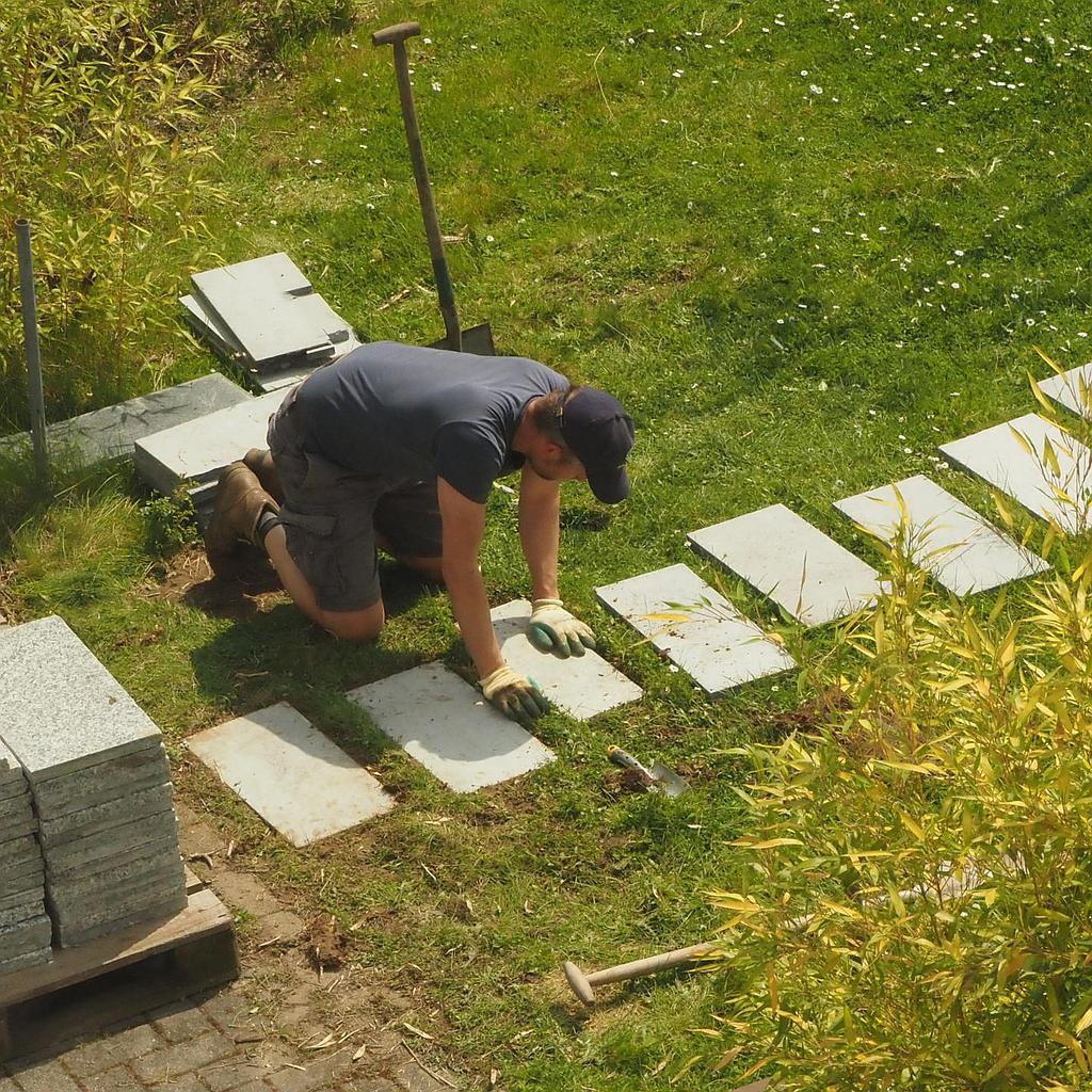 Grey granite tiles (various sizes) - Only available in our physical shop (B-quality)