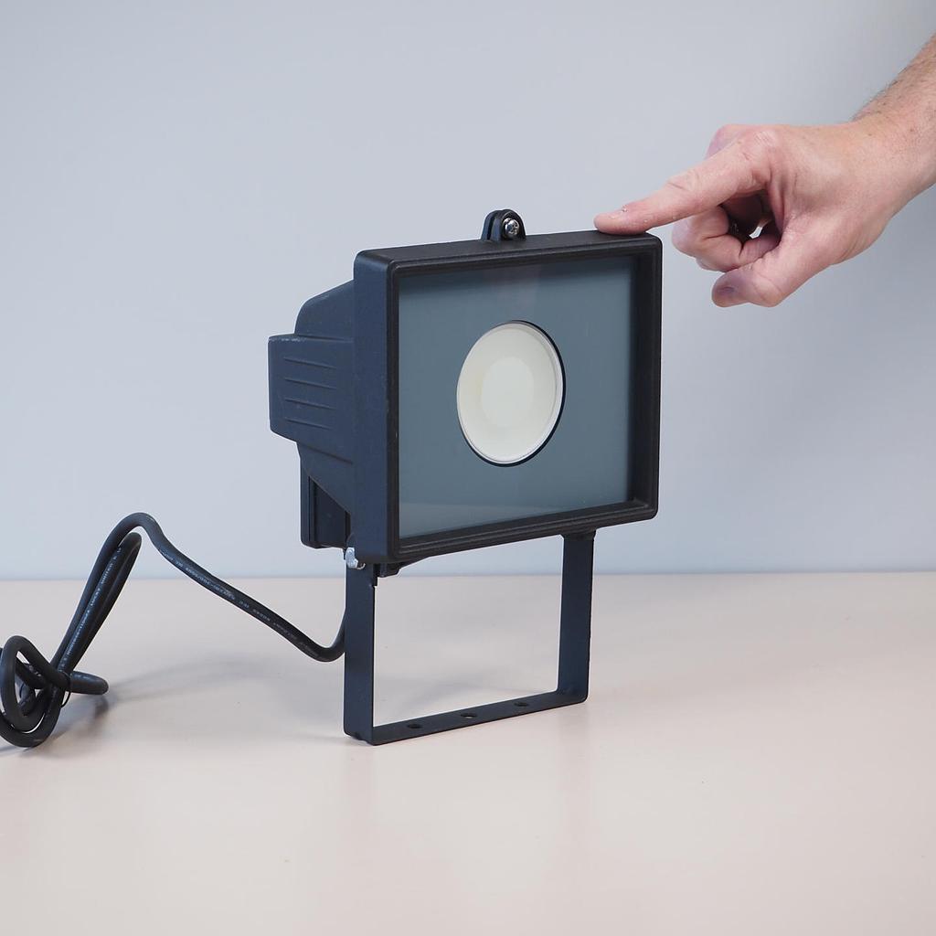 [999LIG1208] Garden spotlight by Zenia (IP44)