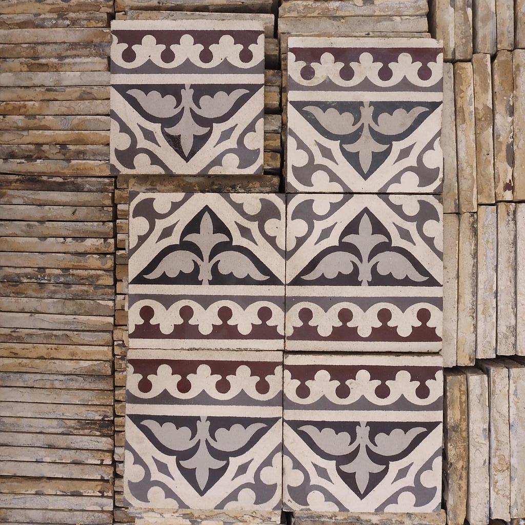 Ceramic frieze 'Arrow' (15,5 x 15,5 cm) - Sold per m2
