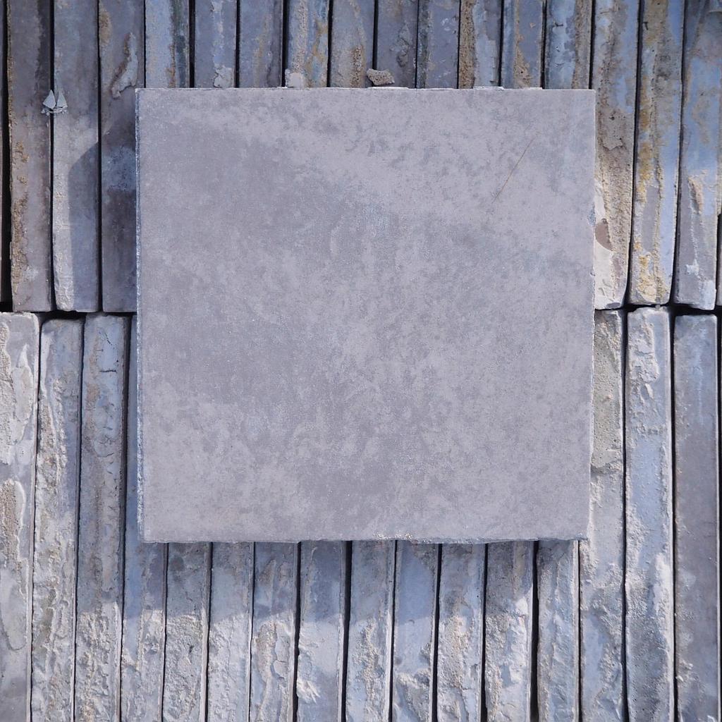 [192FLO007] Ceramic tiles by Welkenraedt from the Borgerstein building (15 x 15 cm) - Grey