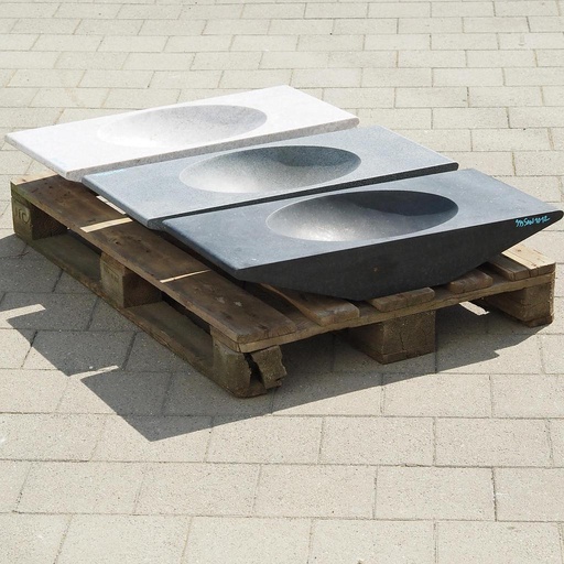 Basin in natural stone (L. 80 cm)