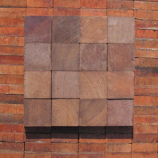 [969FLO001] End grain parquet in afzelia wood from the former printing house of the Belgian National Bank  (7 x 7 cm)