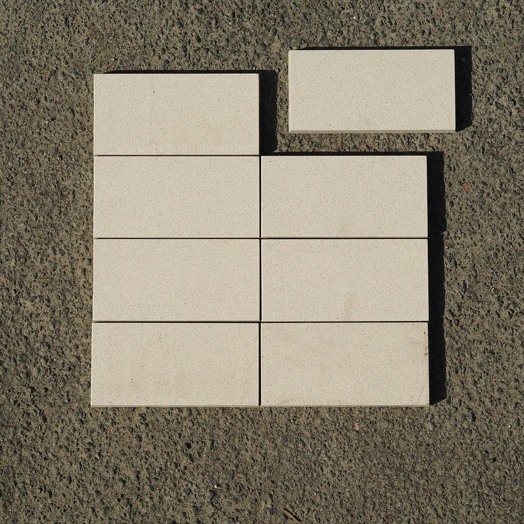 [999FLO184] Speckled dry pressed ceramic floor tiles by Zahna Fliesen (10 x 20 cm) - Sold per m2