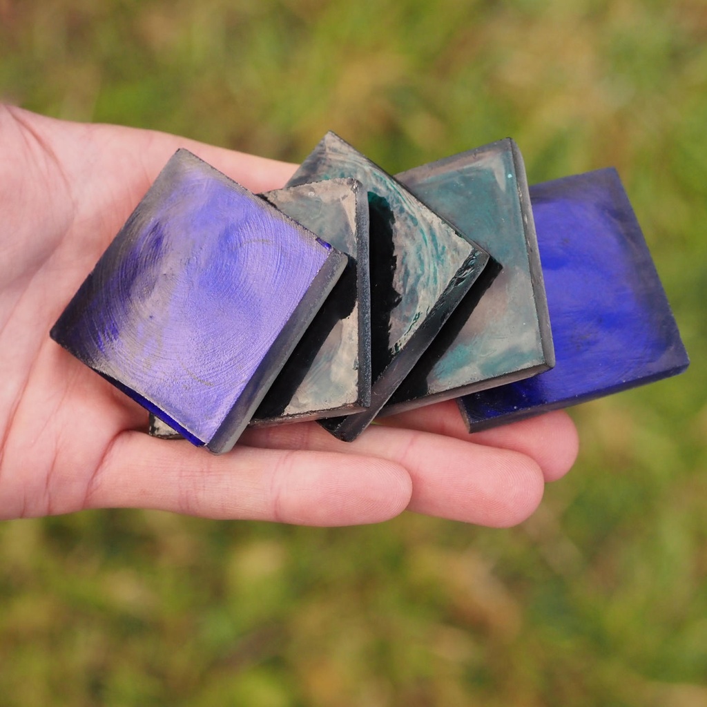 [334CLA003] Handmade glass tile by Emery&Cie (5 x 5 cm) - Only available in our physical shop