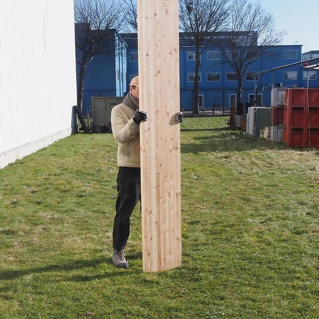 Long planed panel in reclaimed glued laminated timber (L. min 500 x W. 45 cm)