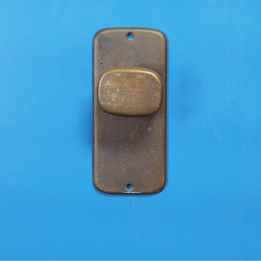 [005HAR213] Single door pull handle in sand-cast bronze by Jules Wabbes from the Générale de Banque - Fixed (Left)