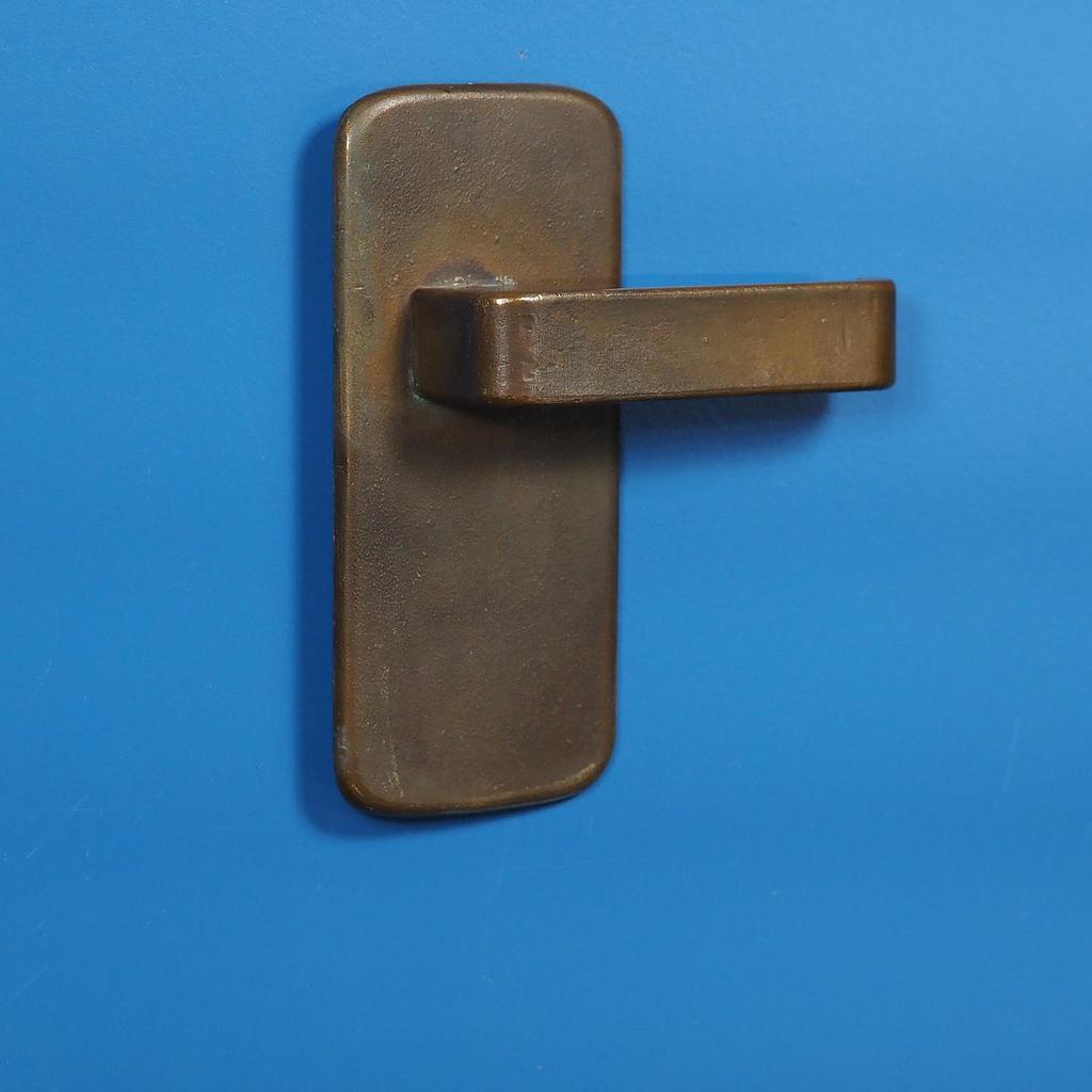 [005HAR224] Single door pull handle in sand-cast bronze from the Générale de Banque - Fixed (Right)