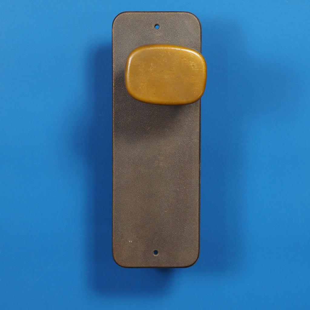 [005HAR225] Double door handle in sand-cast bronze by Jules Wabbes from the Générale de Banque - Swivel (Right/Left)