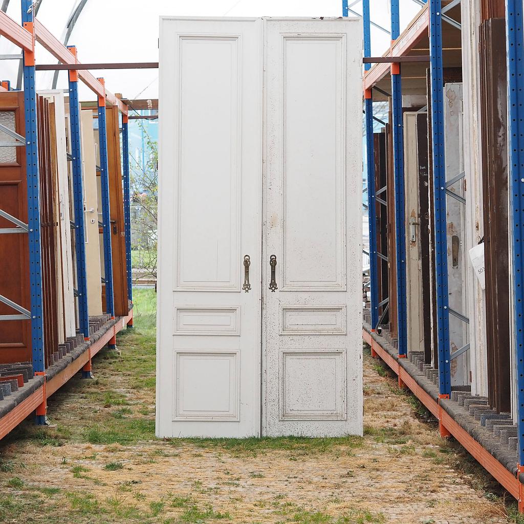 Double door in painted solid wood (H. 295,5 cm x W. 142 cm) - Right