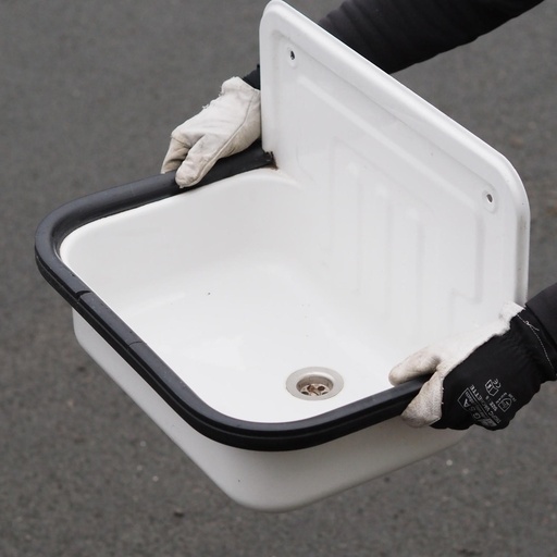 Bucket sink in enameled steel with PVC trim