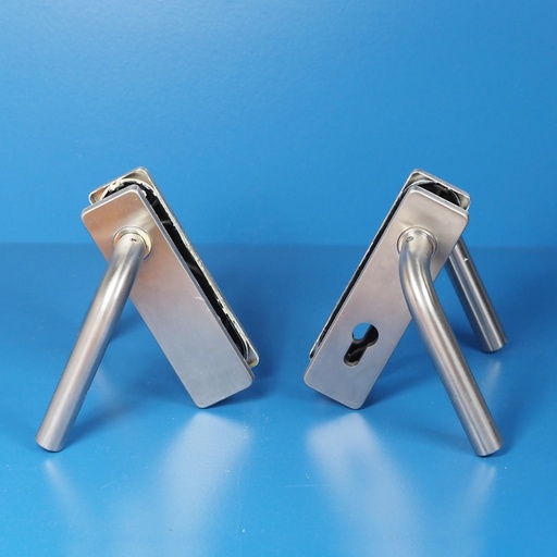 Door handle in brushed stainless steel with key plate (with or without keyhole)