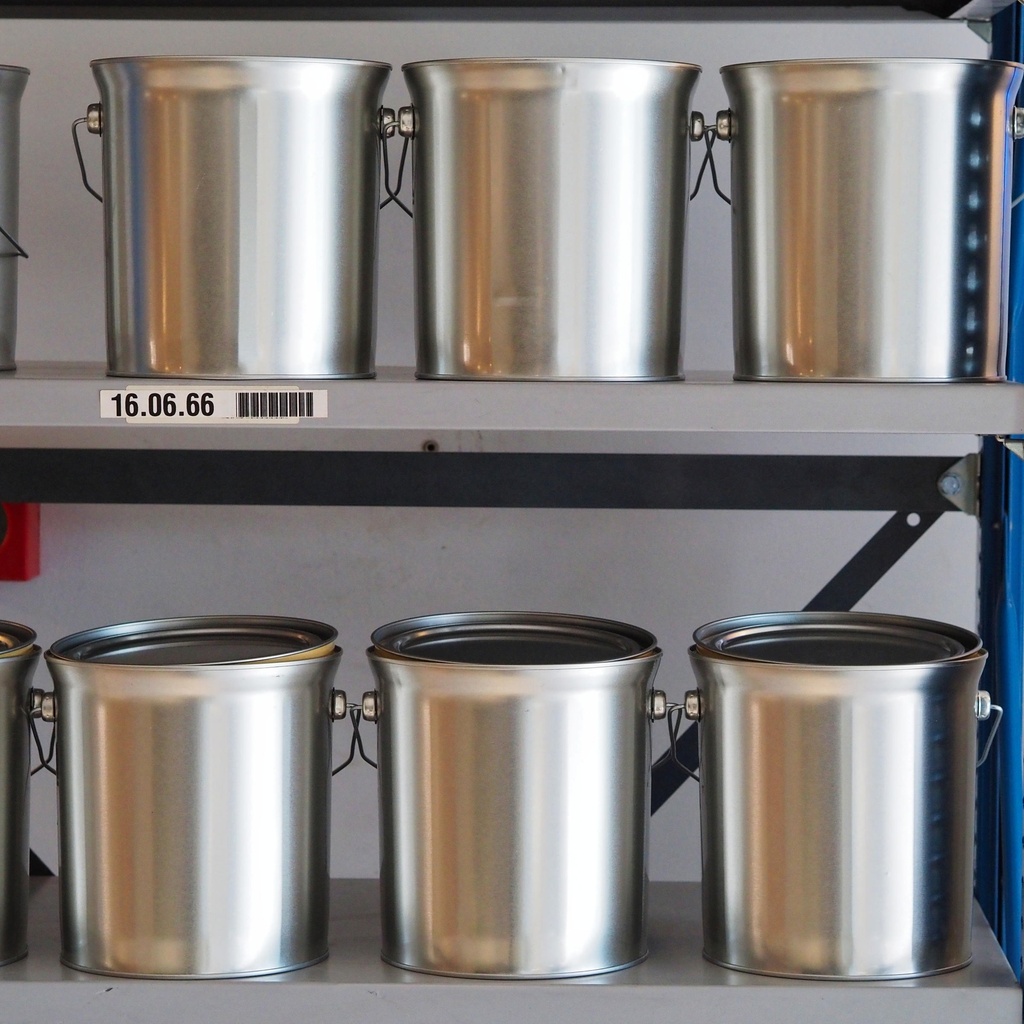 [334OBJ001] Paint can in tinplate with lid (5L)