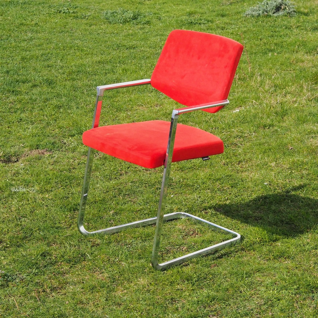 [901FUR1090] Stackable cantilever chair by Giroflex - Red