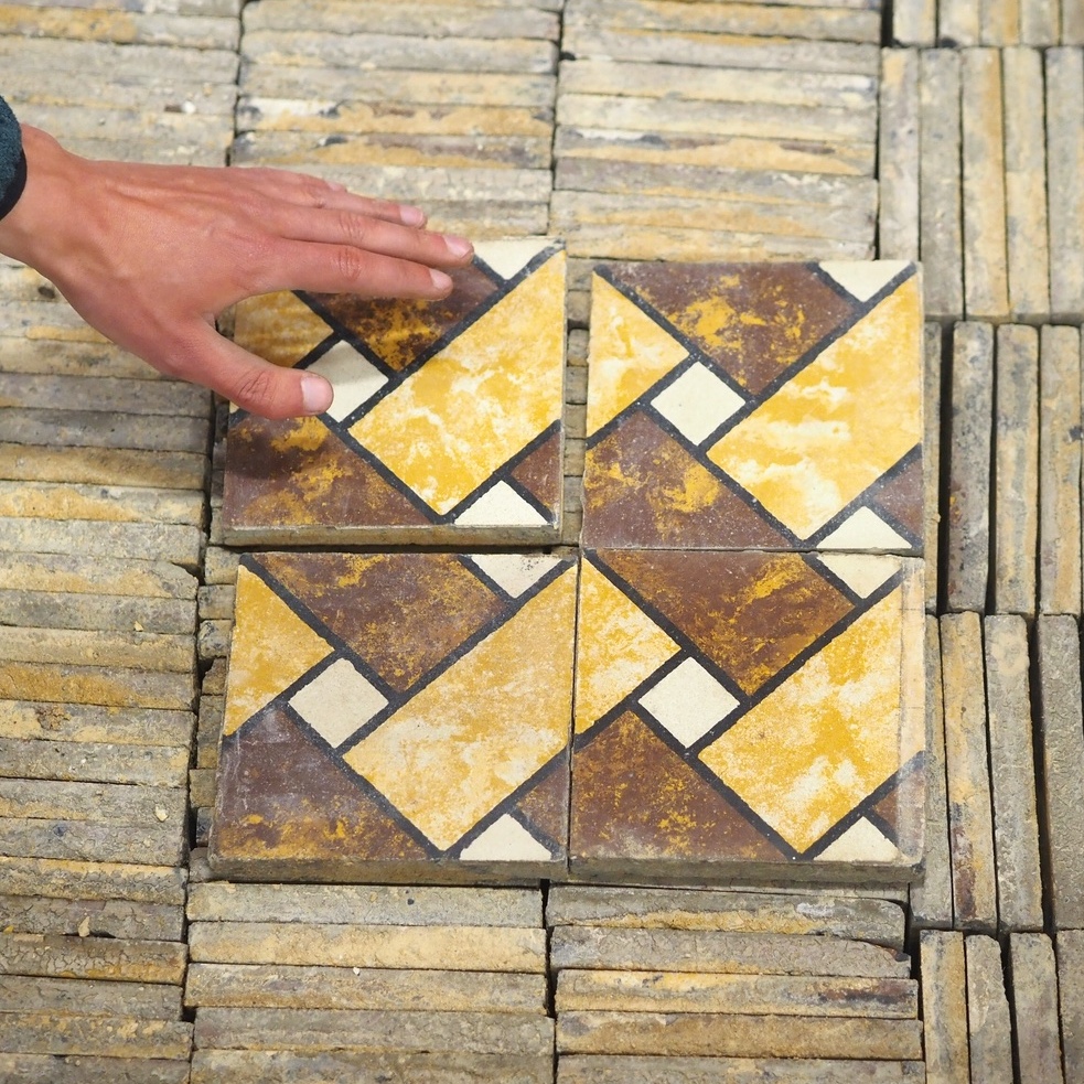 [999FLO1023] Reclaimed cement tiles by SVK (15 x 15 cm)