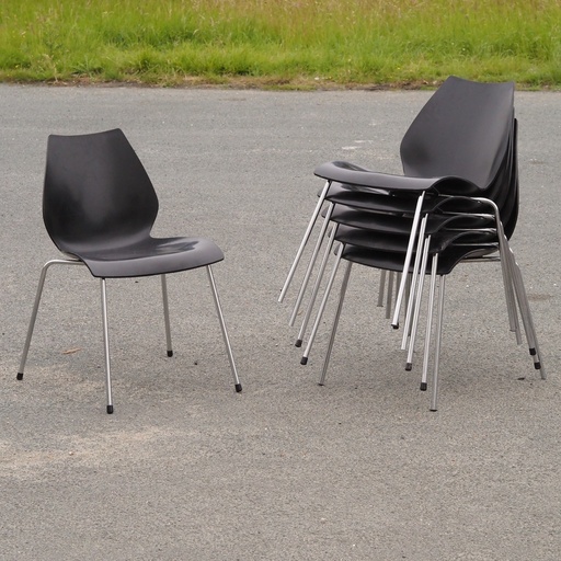 [999FUR1511] Stackable chair 'Maui' by Vico Magistretti for Kartell