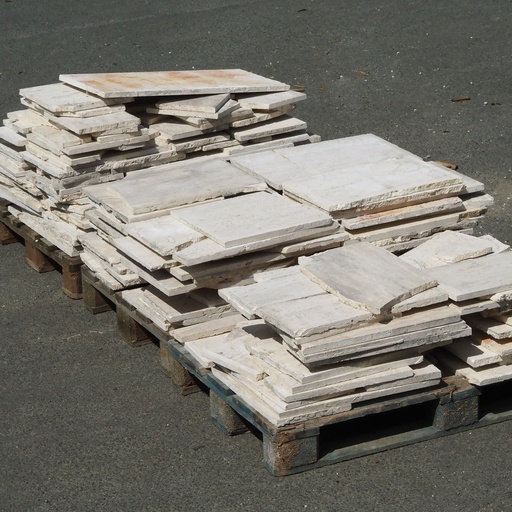 [999CLA914] Batch of reclaimed travertine slabs for opus incertum (± 20 m²)
