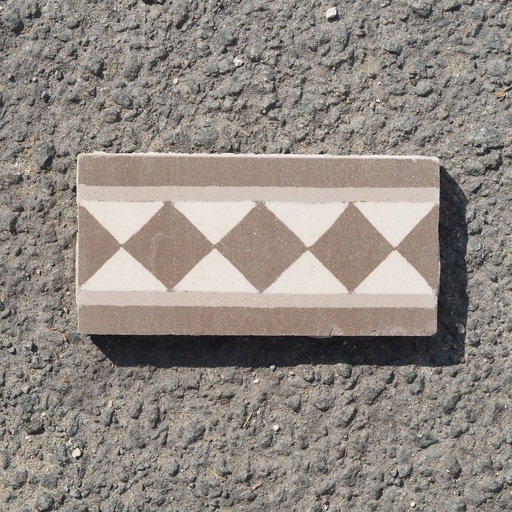 [222FLO005] Reclaimed ceramic frieze tile by Saint Ghislain (14,3 x 7 cm) - Squares