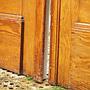 Double door in varnished solid wood with glass panels (H. 238 cm x W. 205 cm) - Right