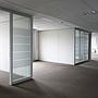 Float glass partition for JB 2000 partitions by Beddeleem (H. 238,5 cm x W. 109,5 cm)