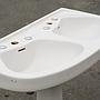 Double pedestal bathroom sink by de Sphinx