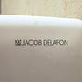 Bathroom sink in ceramic by Jacob Delafon