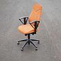 Swivel office armchair by Kinnarps